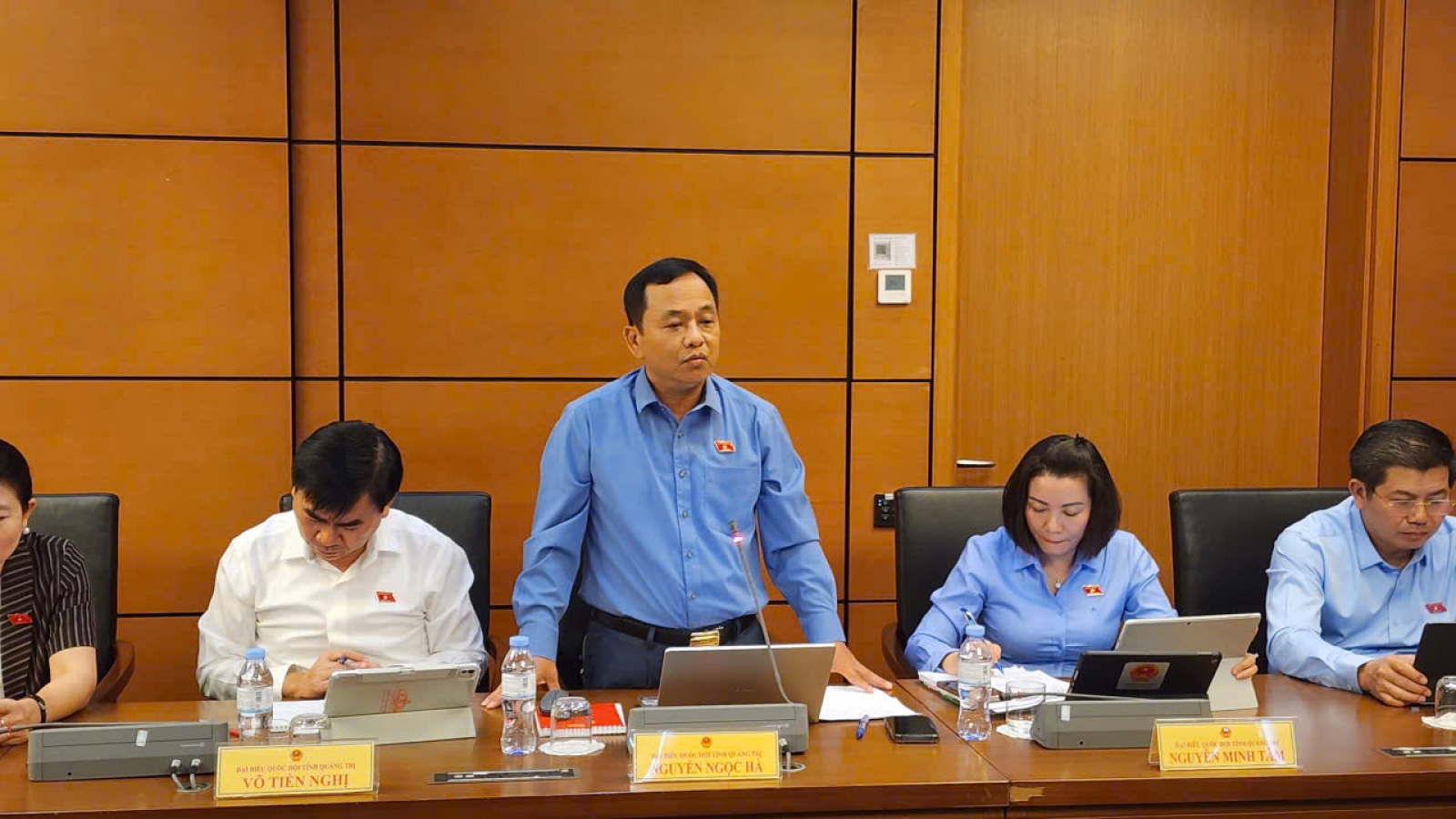 ĐBQH lo ngại áp lực cân đối vốn cho hai siêu dự án giao thông gần 580.000 tỷ đồng