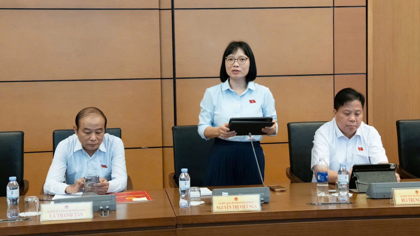 Giảm thủ tục và điều kiện phải đi kèm các công cụ quản lý thay thế đủ mạnh