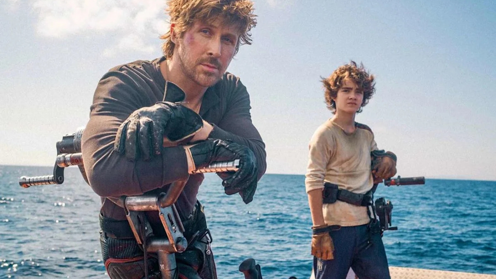 Ryan Gosling hé lộ những hình ảnh đầu tiên của bom tấn Star Wars mới