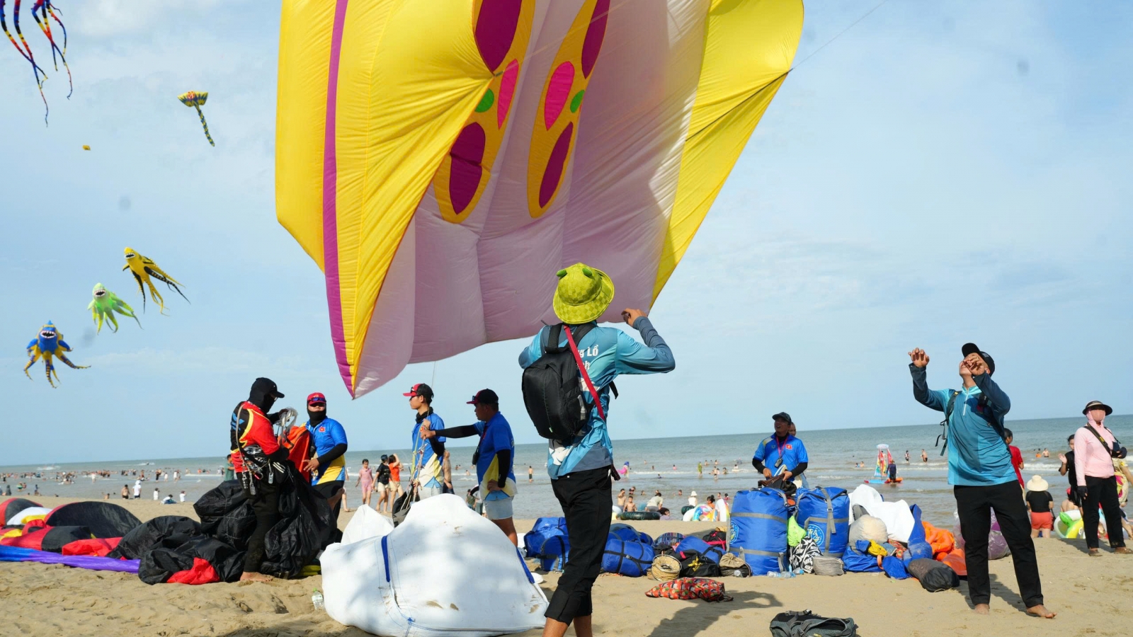Rực rỡ Festival Diều Sầm Sơn, hút du khách dịp lễ 2/9