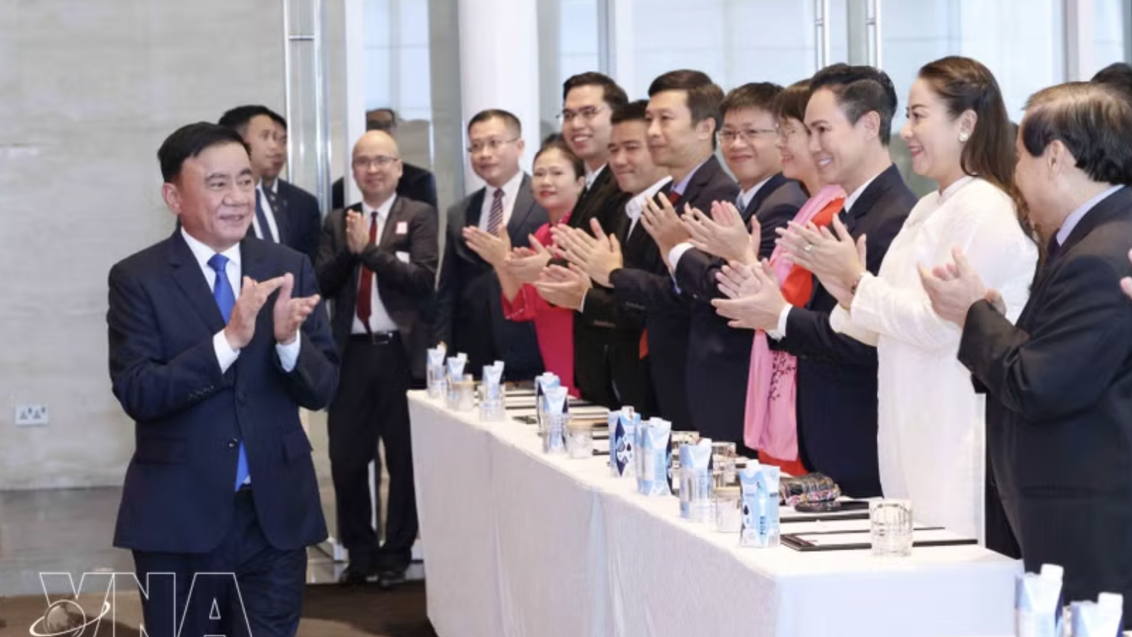 Vietnamese community in Singapore urged to contribute to deeper bilateral ties