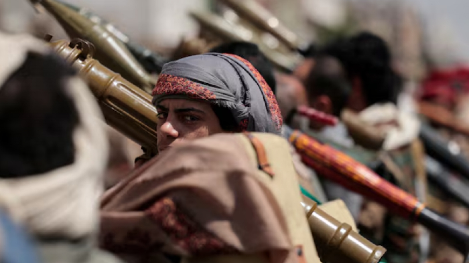 Houthi tuyên bố chặn 8 tàu dầu của Saudi Arabia