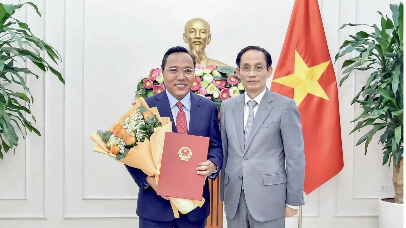 Bổ nhiệm 2 Thứ trưởng Bộ Ngoại giao
