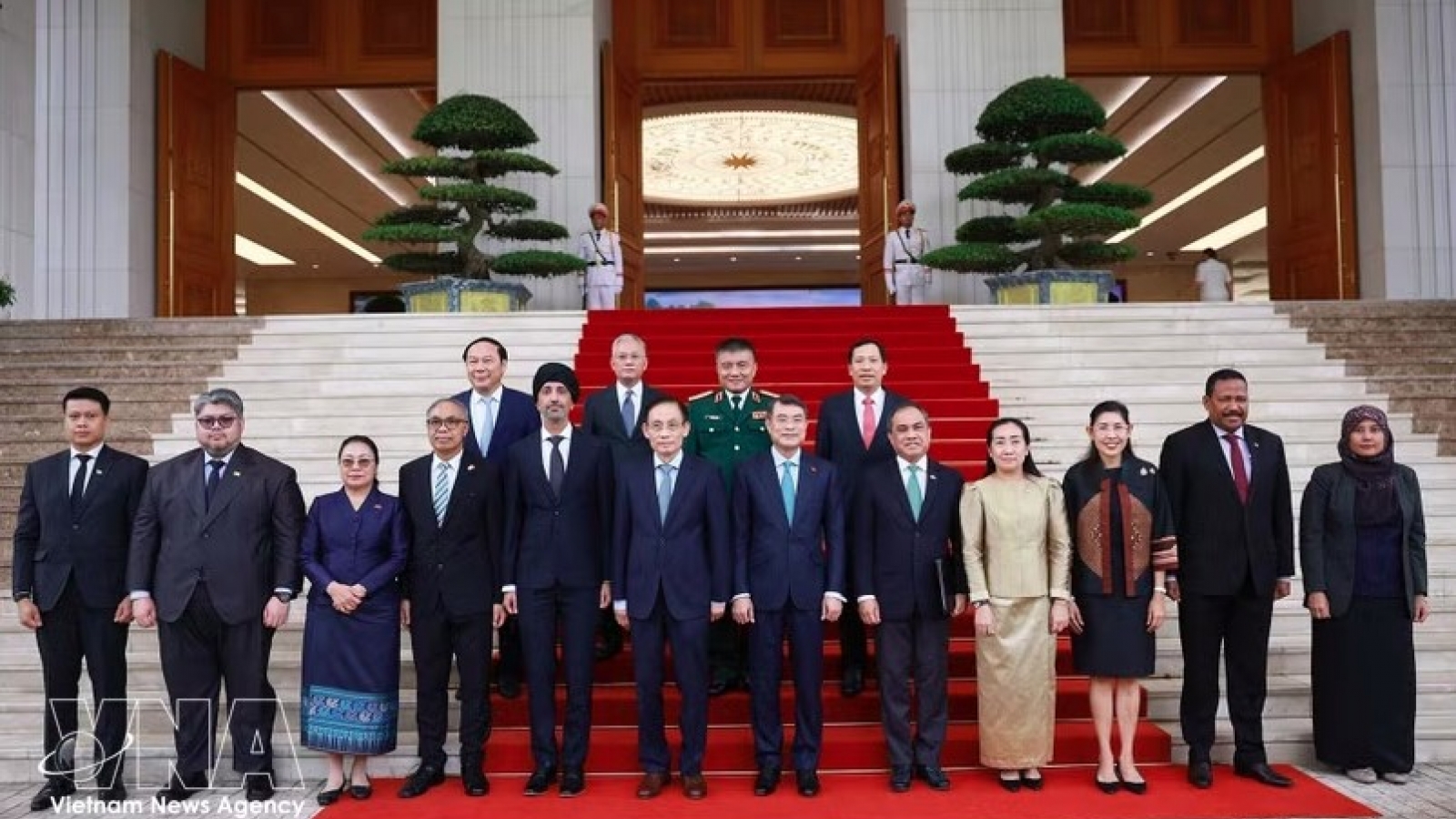 Vietnam to continue substantive contributions to ASEAN cooperation: PM