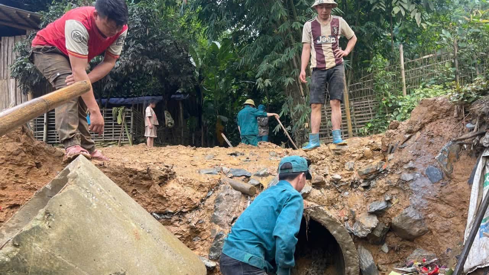 28 hộ dân ở xã Nậm Lầu, Sơn La đã được di dời khẩn cấp