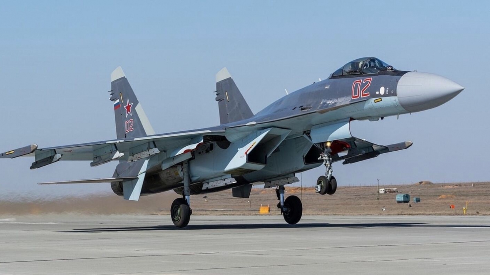 Su-35S Nga bất ngờ thọc sâu vào Ukraine, thử phản ứng phòng không