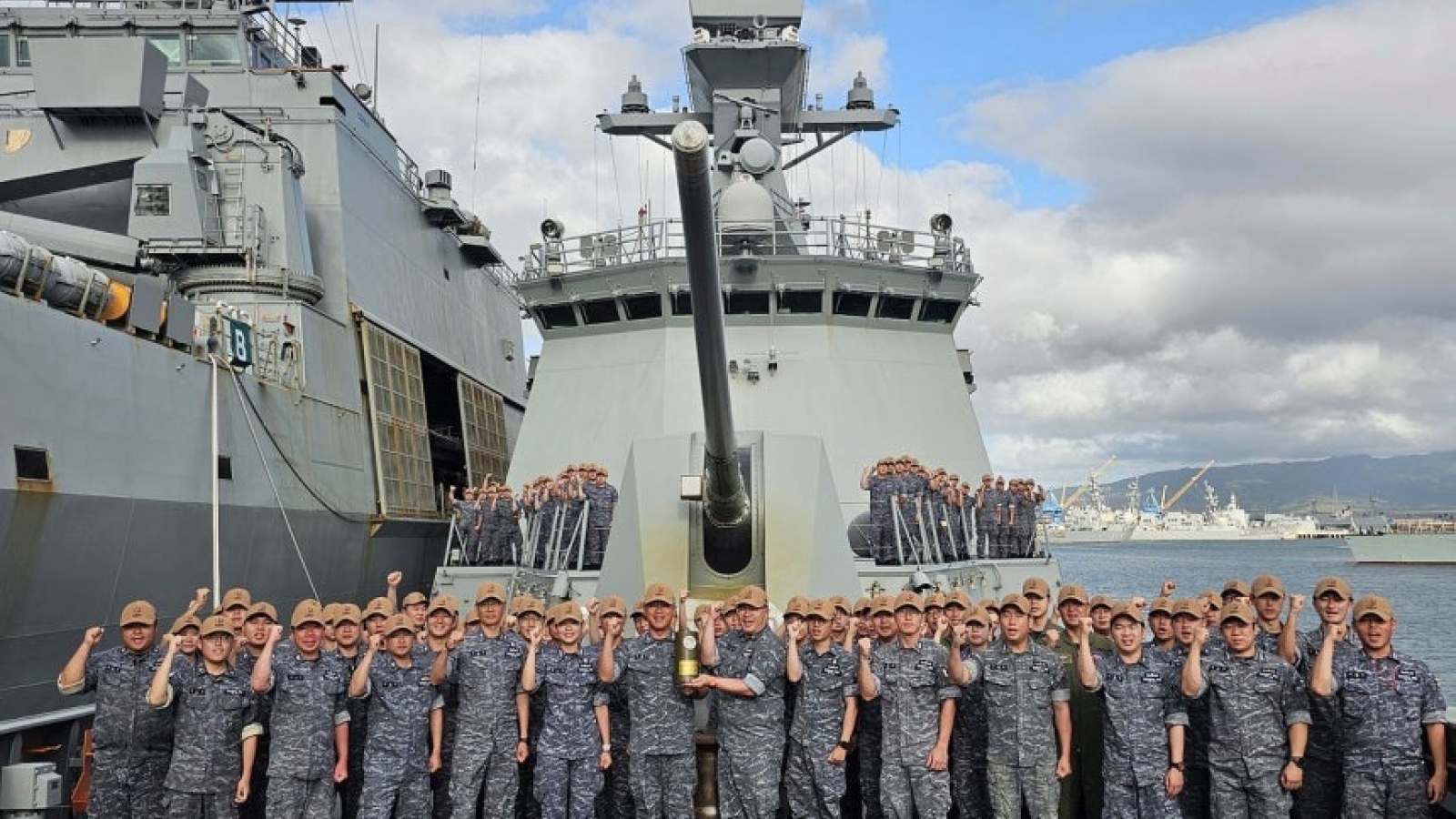 Chiến hạm Hàn Quốc đoạt ngôi quán quân pháo kích trong tập trận RIMPAC