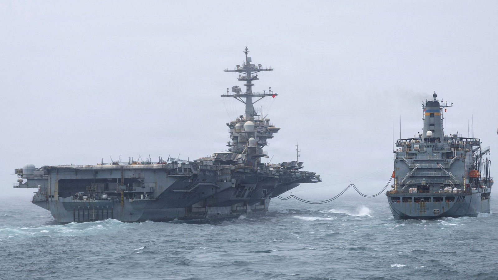 Tàu sân bay USS Abraham Lincoln trở về Mỹ sau 9 tháng ở Trung Đông
