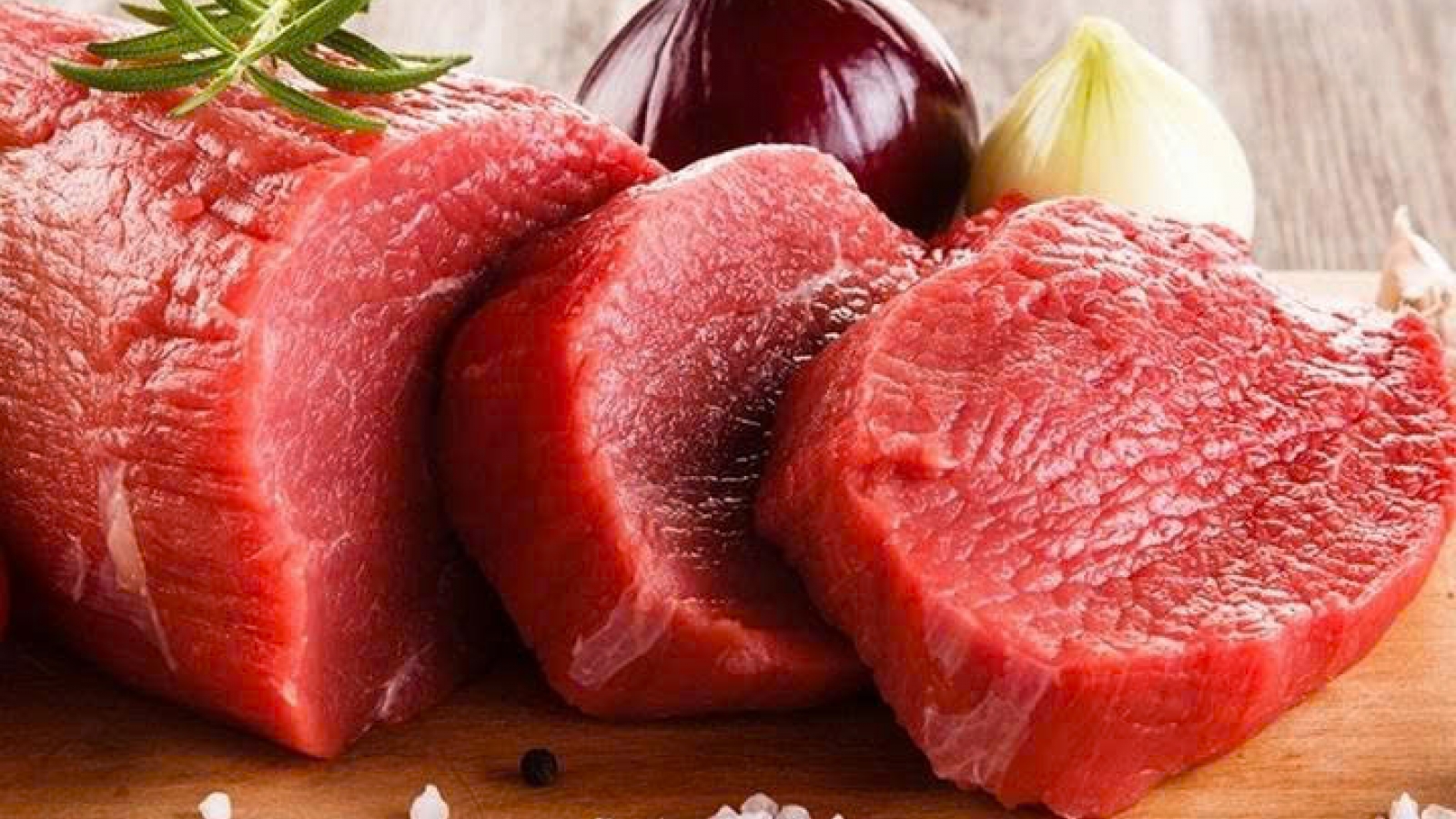 Mẹo đơn giản phân biệt thịt bò thật - giả khi đi chợ