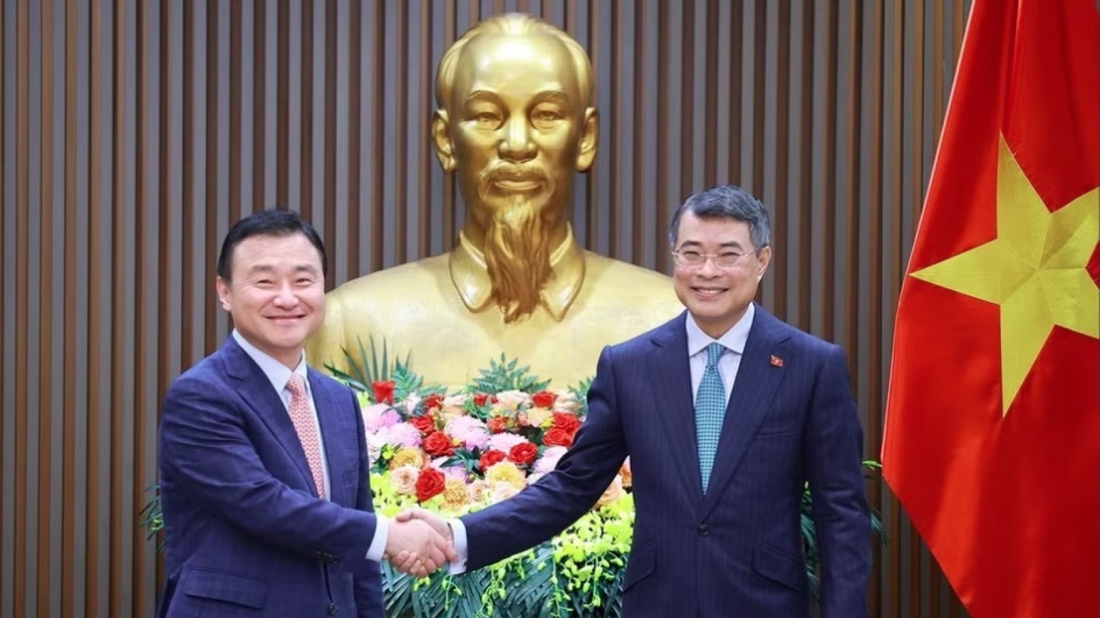 Thủ tướng tiếp Tổng Giám đốc điều hành Samsung điện tử Roh Tae Moon