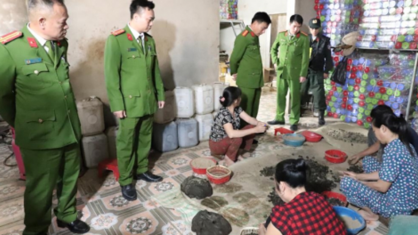 Tù chung thân vì sản xuất, buôn bán thuốc giả