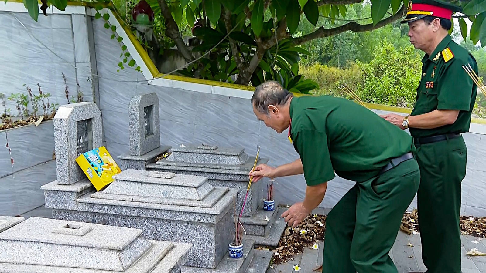 Hành trình đi tìm đồng đội trả "món nợ ân tình" của những cựu chiến binh Nghệ An