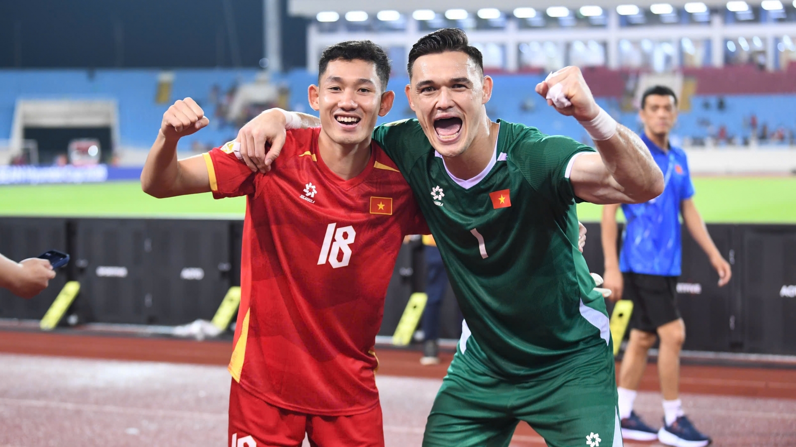 Chiến thuật mới lạ giúp ĐT Việt Nam hạ đẹp ĐT Malaysia