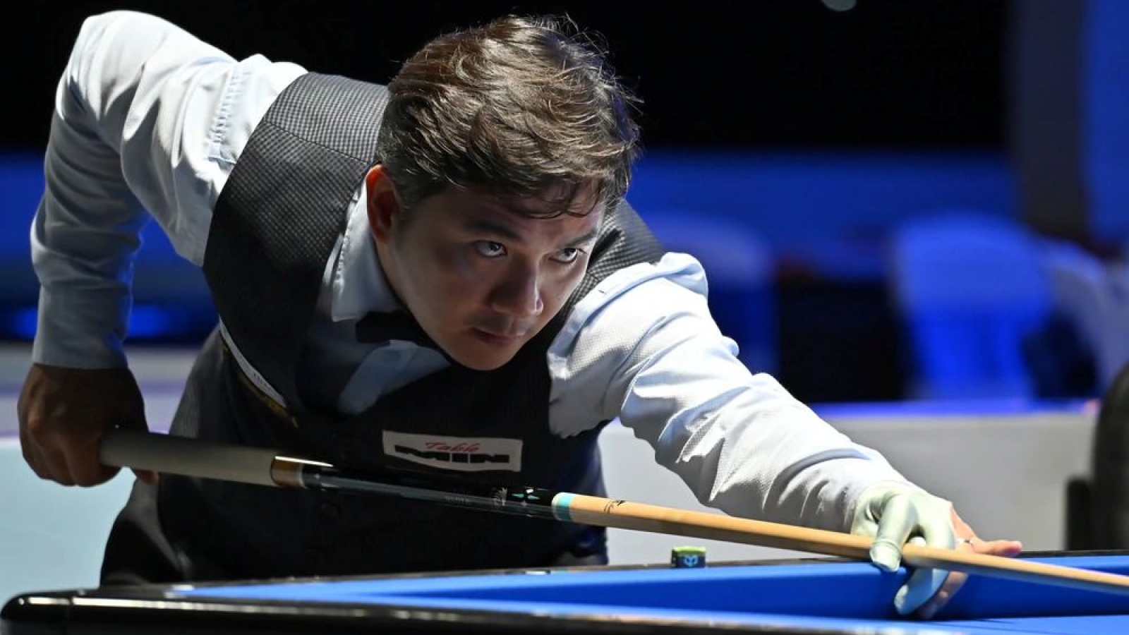 World Cup champion Tran Thanh Luc wins national 3-cushion carom title