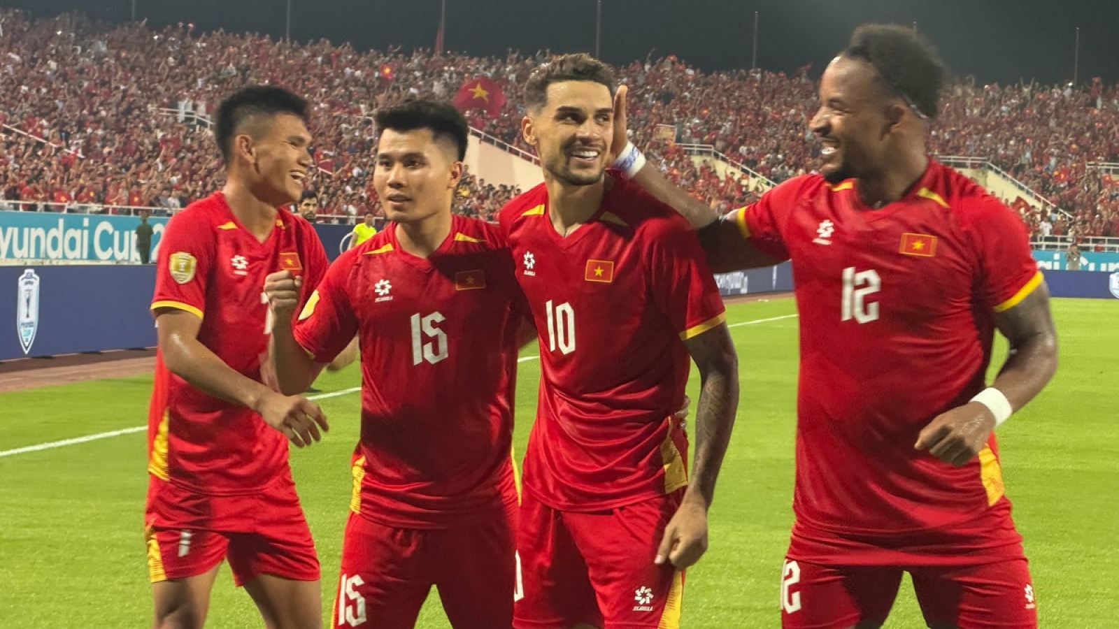 ĐT Việt Nam vô địch ASEAN Cup 2026 sau trận đấu nghẹt thở với Thái Lan