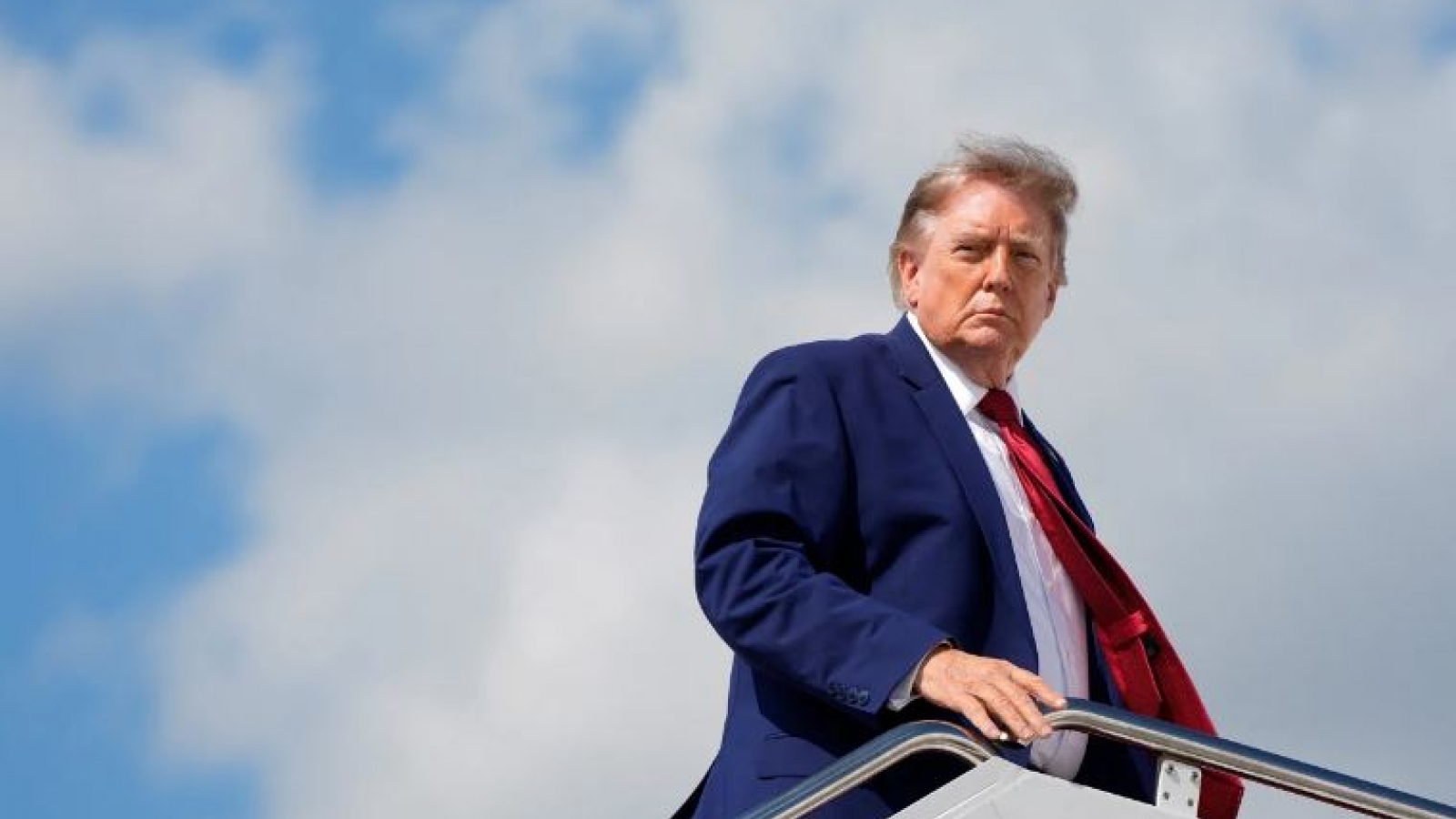Ông Trump hé lộ đàm phán kín với Iran, Tehran lập tức bác bỏ