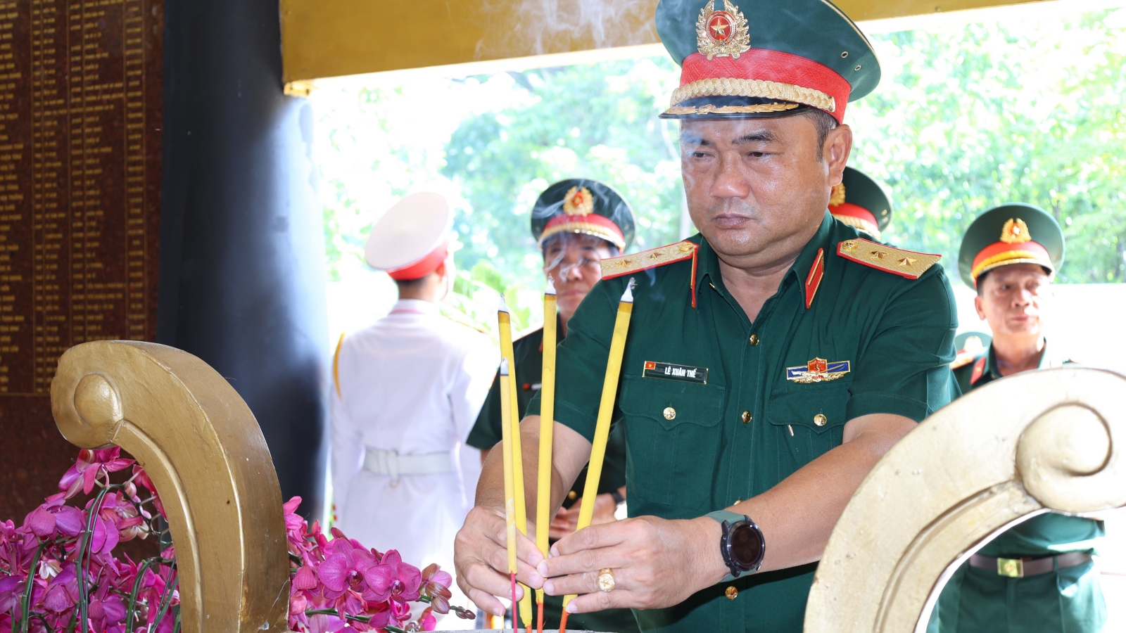 Tư lệnh Quân khu 7: "Không dừng bước khi còn liệt sĩ chưa được tìm thấy"