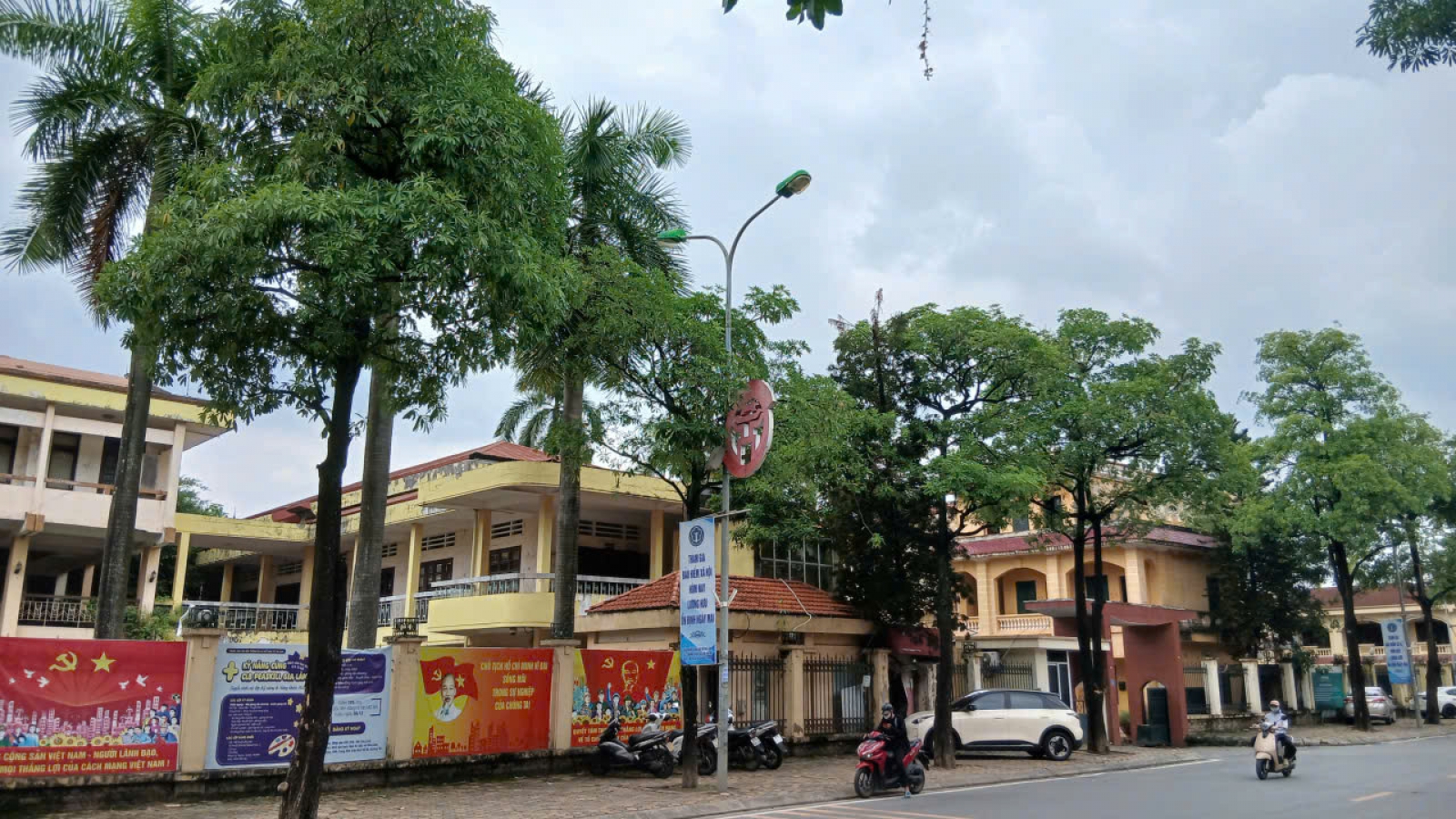 Trụ sở dôi dư ở Hà Nội: Không để lãng phí, cần sớm đưa vào sử dụng