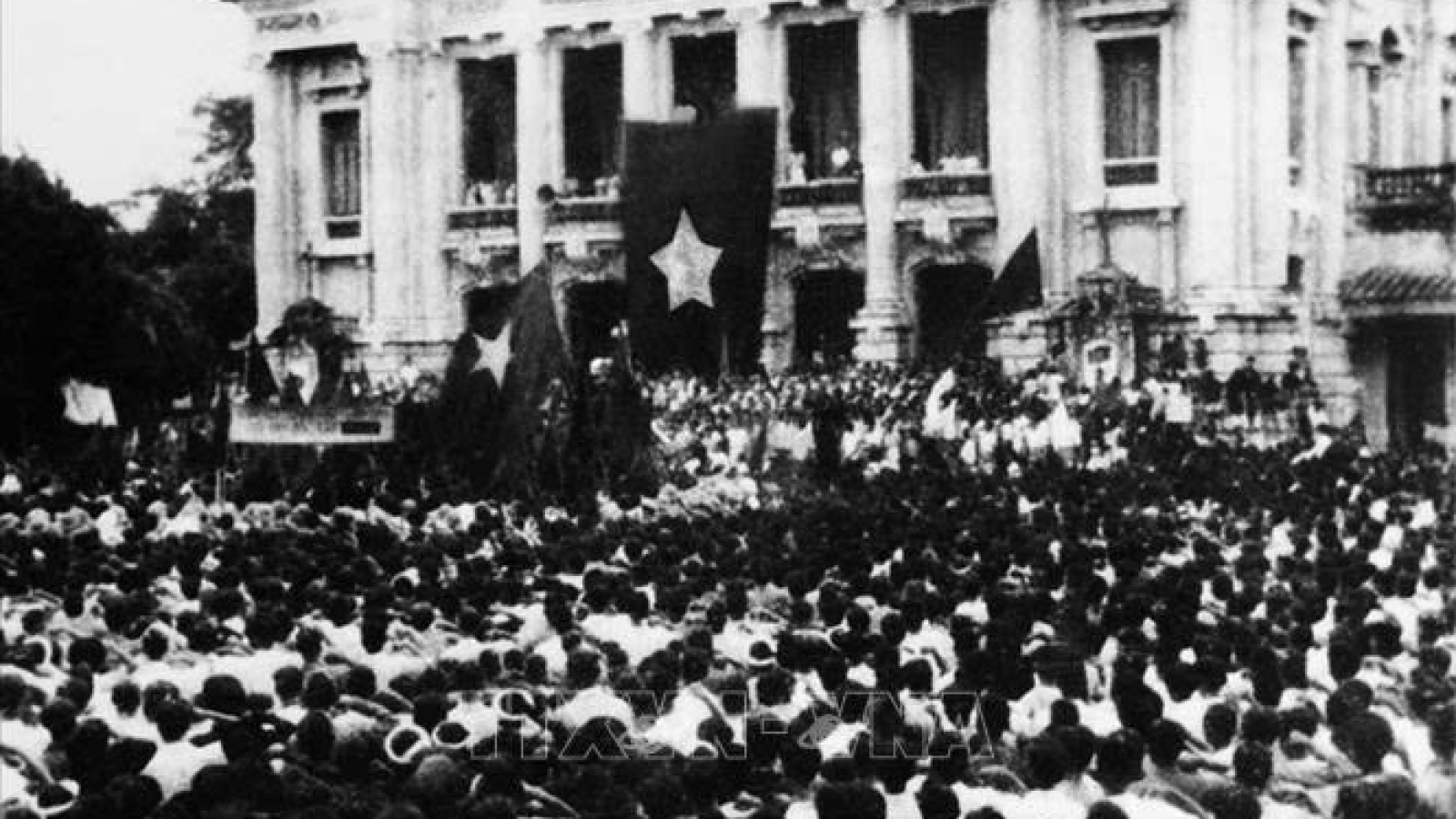 Bật mở "15 ngày vàng" lịch sử năm 1945