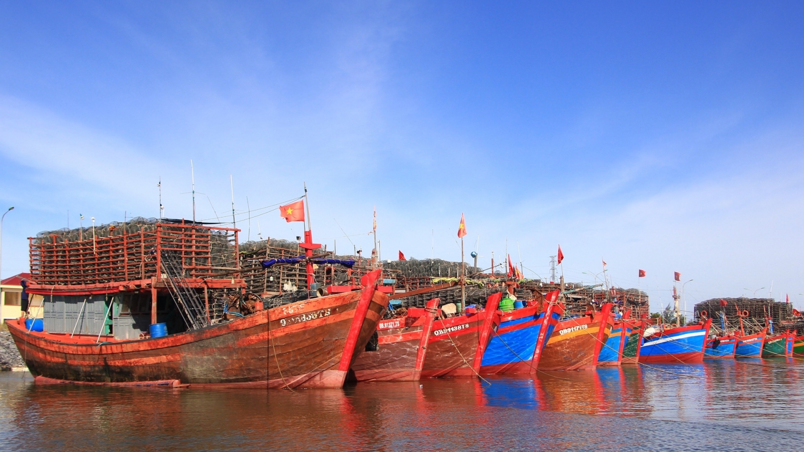 Quảng Trị ứng dụng dữ liệu số để minh bạch hành trình khai thác thủy sản