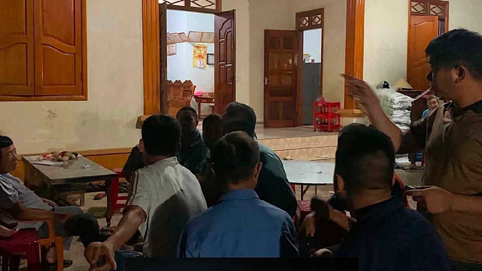 Bé trai 14 tuổi tử vong thương tâm trong bể nước gia đình ở Nghệ An
