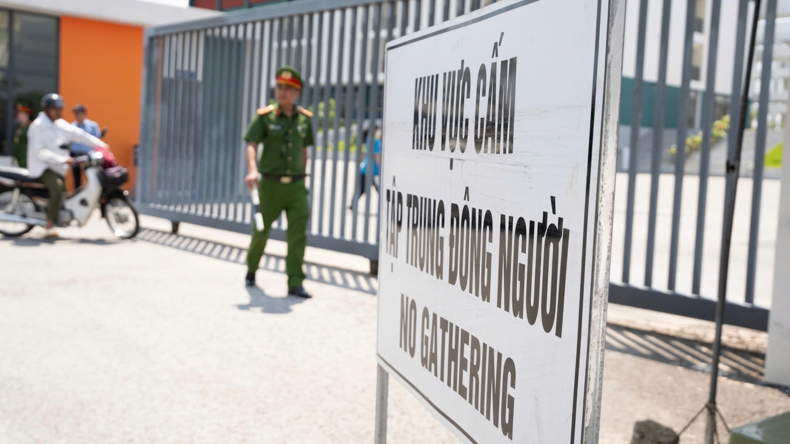 Vì sao 5 thí sinh Tuyên Quang vắng mặt ngày làm thủ tục thi lại?