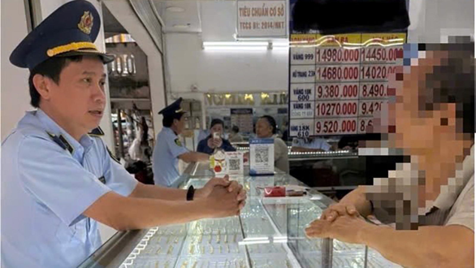 Vĩnh Long kiểm tra phát hiện 17 trường hợp kinh doanh vàng, bạc, đá quý vi phạm