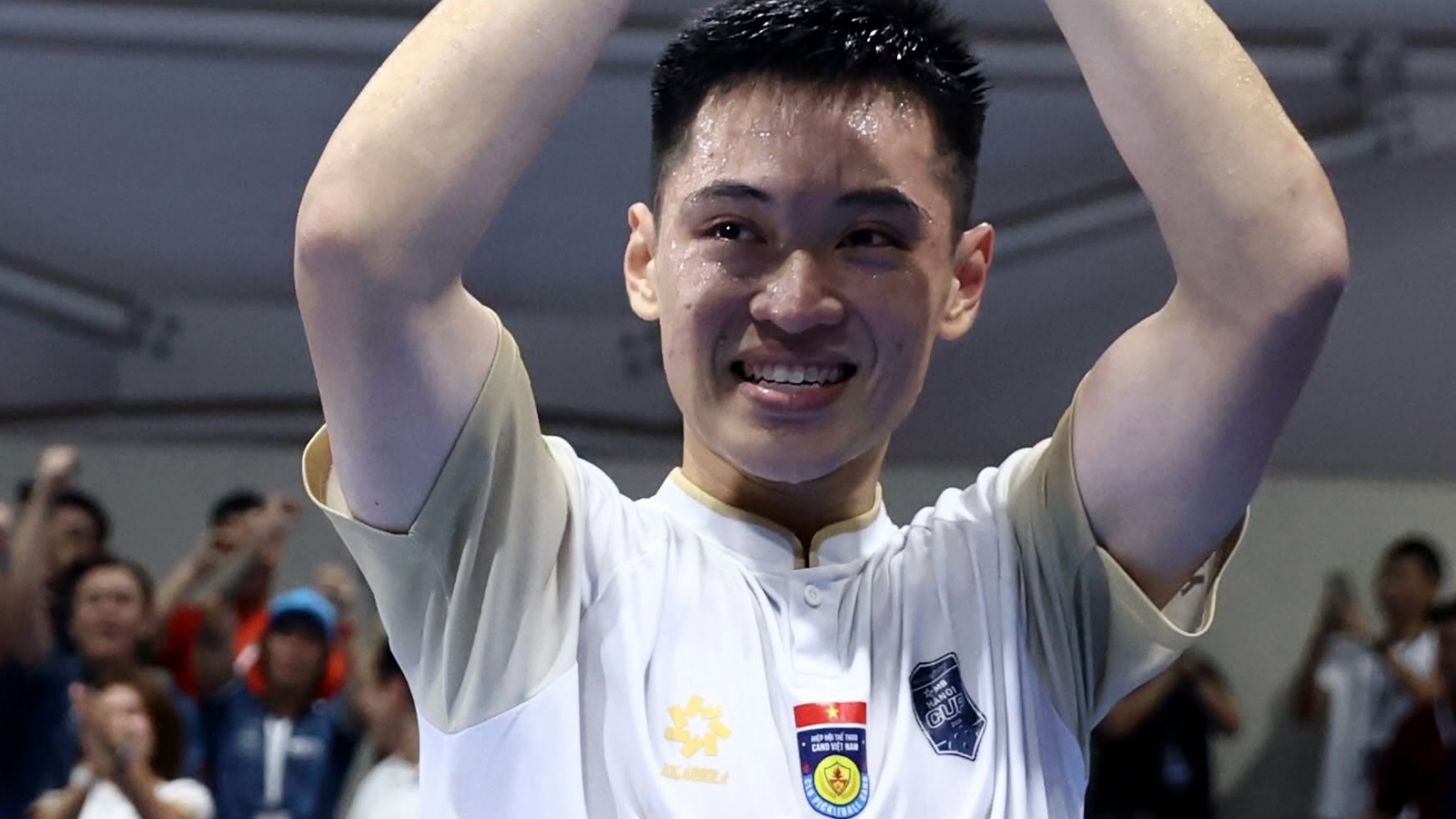 Trương Vinh Hiển thắng Lực Phạm để tranh vé chung kết Shenzen Open 2026