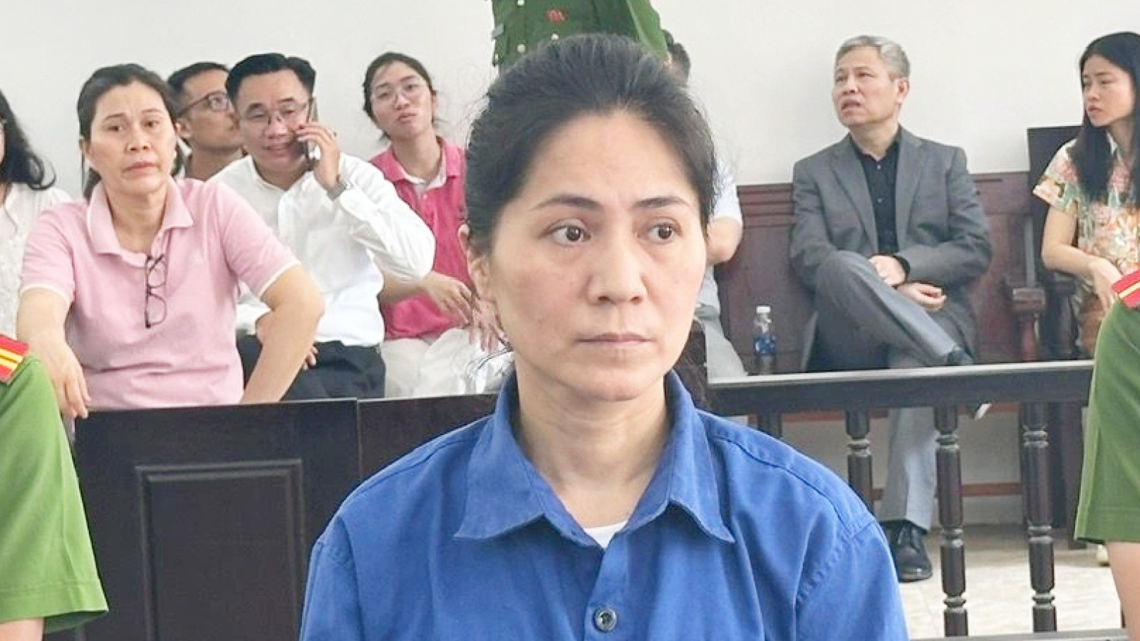 Nữ giám đốc show "Về đây 4 cánh chim trời" đã sử dụng 3,6 tỷ tiền vé ra sao?