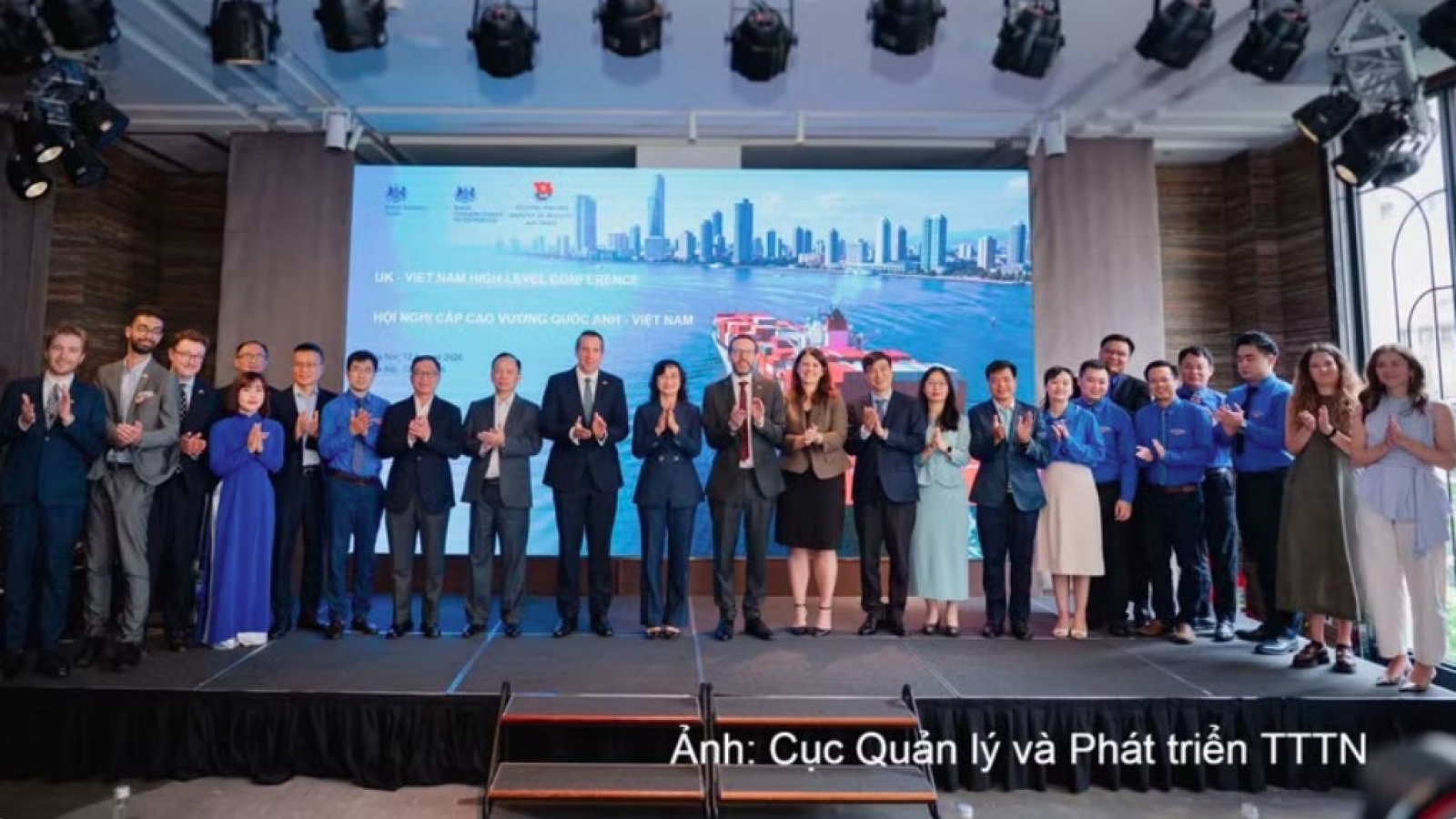 Vietnam, UK seek new growth drivers in technology, logistics