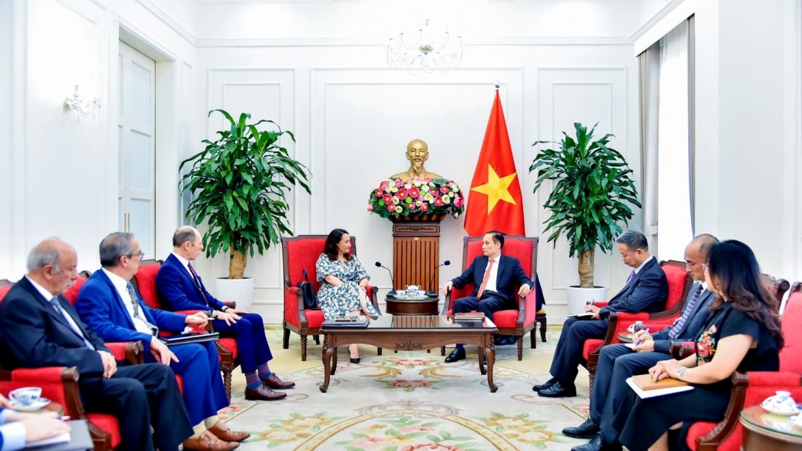 Vietnam, Uruguay deepen ties, boost Southeast Asia-Latin America connectivity