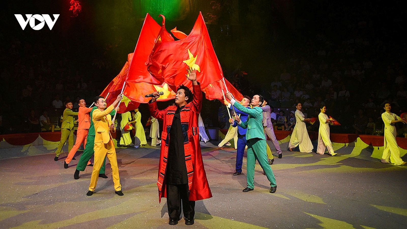 Special circus show brings history to life for National Day