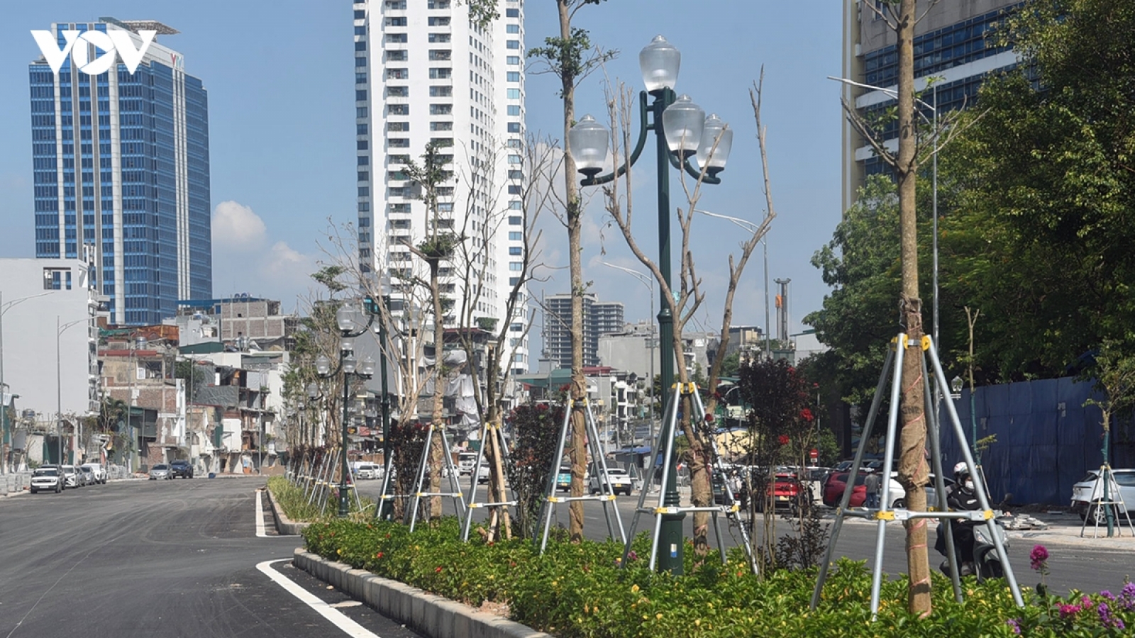 Đường Vành đai 1 đoạn Hoàng Cầu - Voi Phục gấp rút về đích