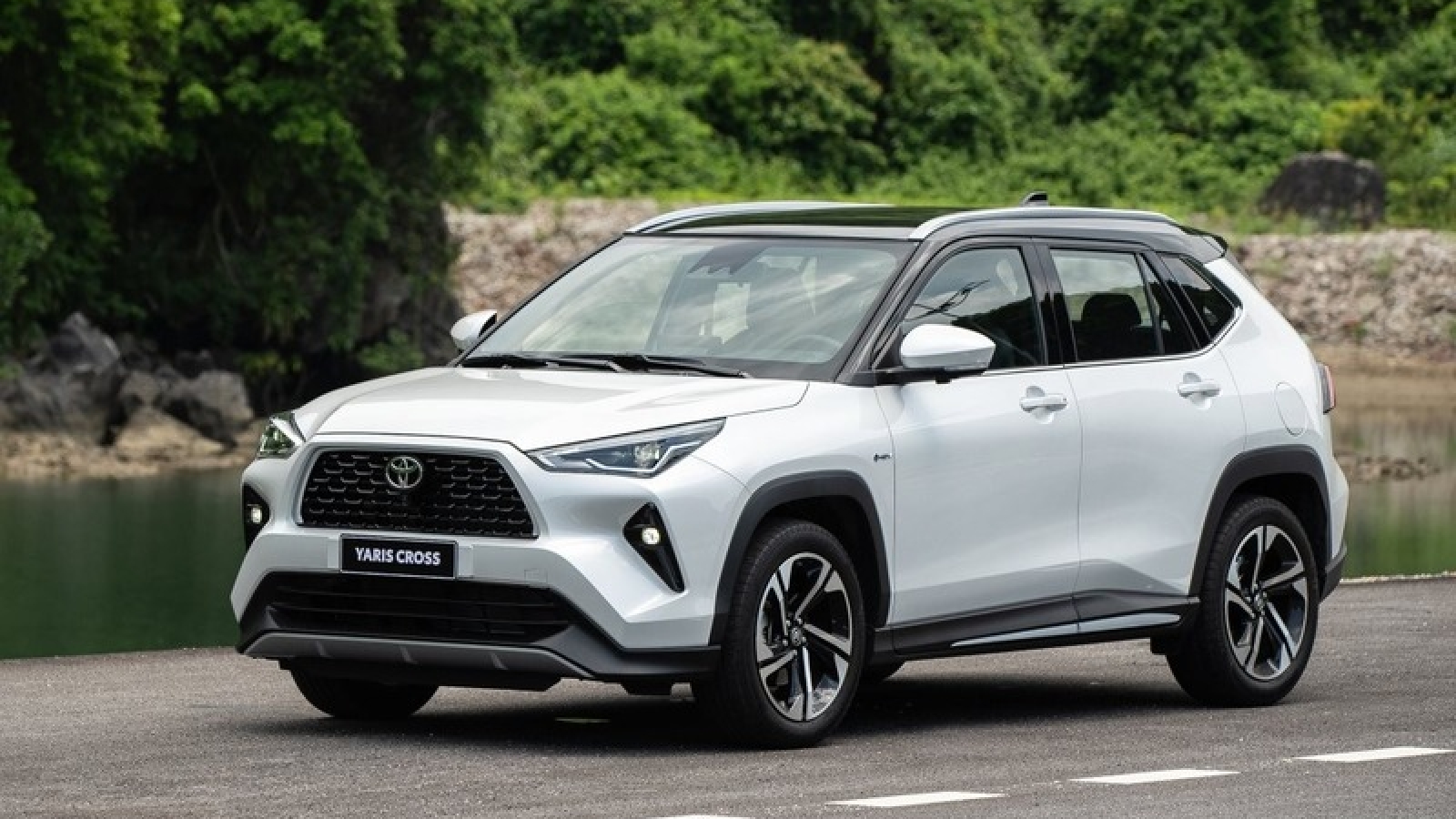 Top 10 ô tô xăng, dầu bán chạy nhất tháng 7/2026: Toyota Yaris Cross lập đỉnh