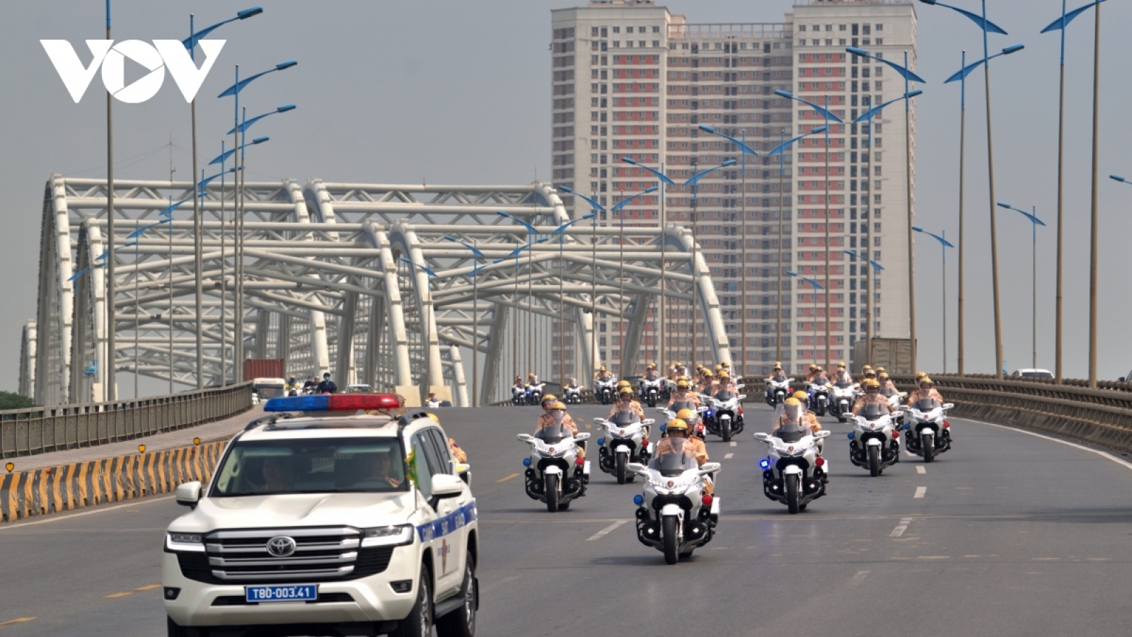 Mức phạt mới nhất lỗi không nhường đường cho xe ưu tiên