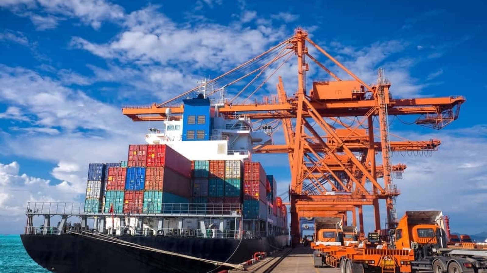 8 tháng, kim ngạch xuất nhập khẩu của Việt Nam chạm kỷ lục 770 tỷ USD