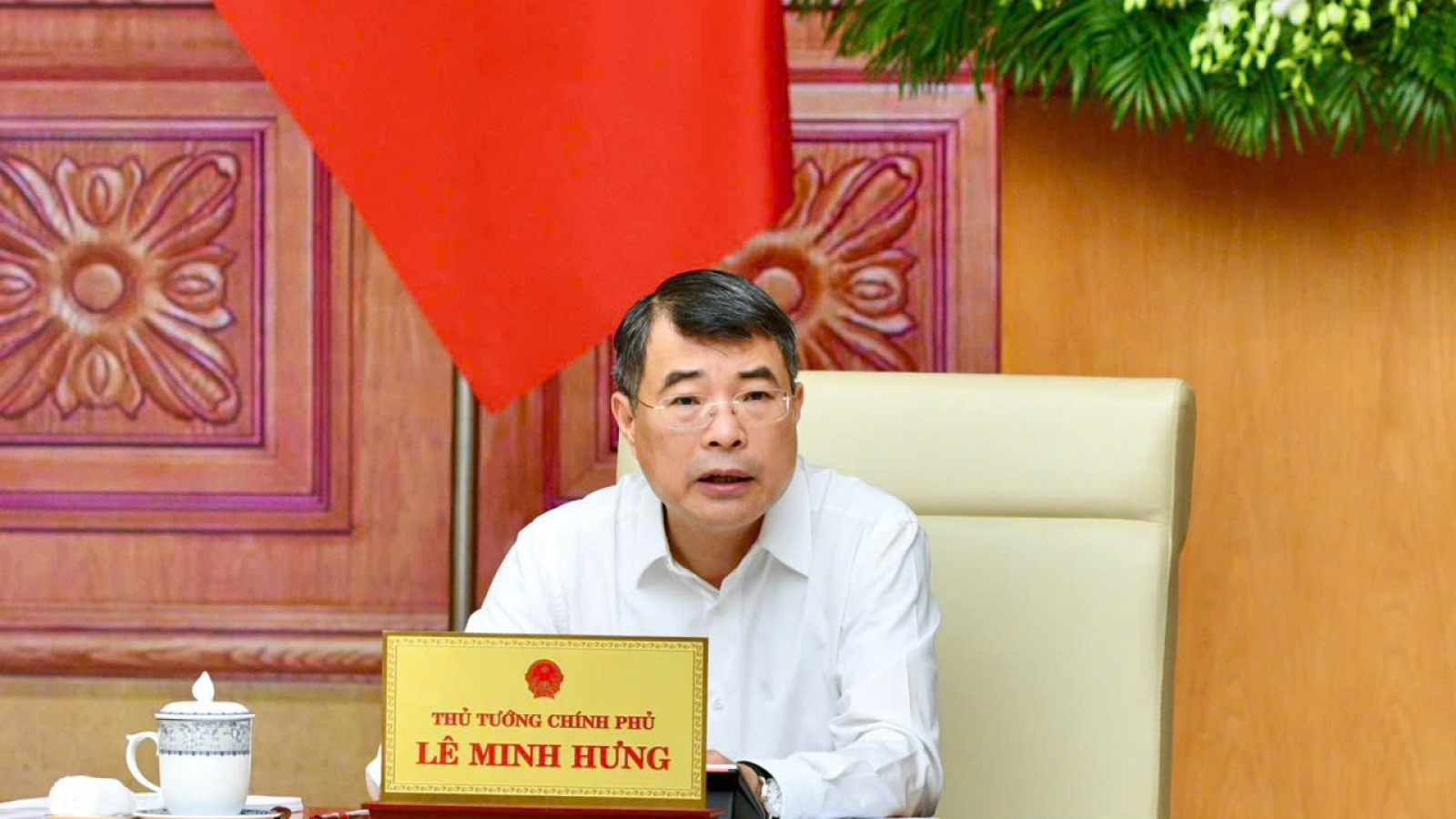 Thủ tướng làm việc với các bộ, ngành về hoàn thiện 4 dự án luật quan trọng