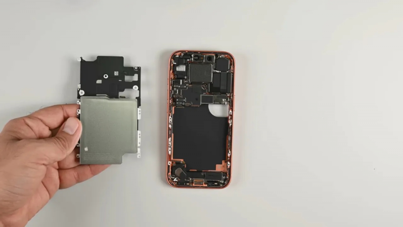 Công nghệ pin mới mở ra làn sóng smartphone 10.000 mAh