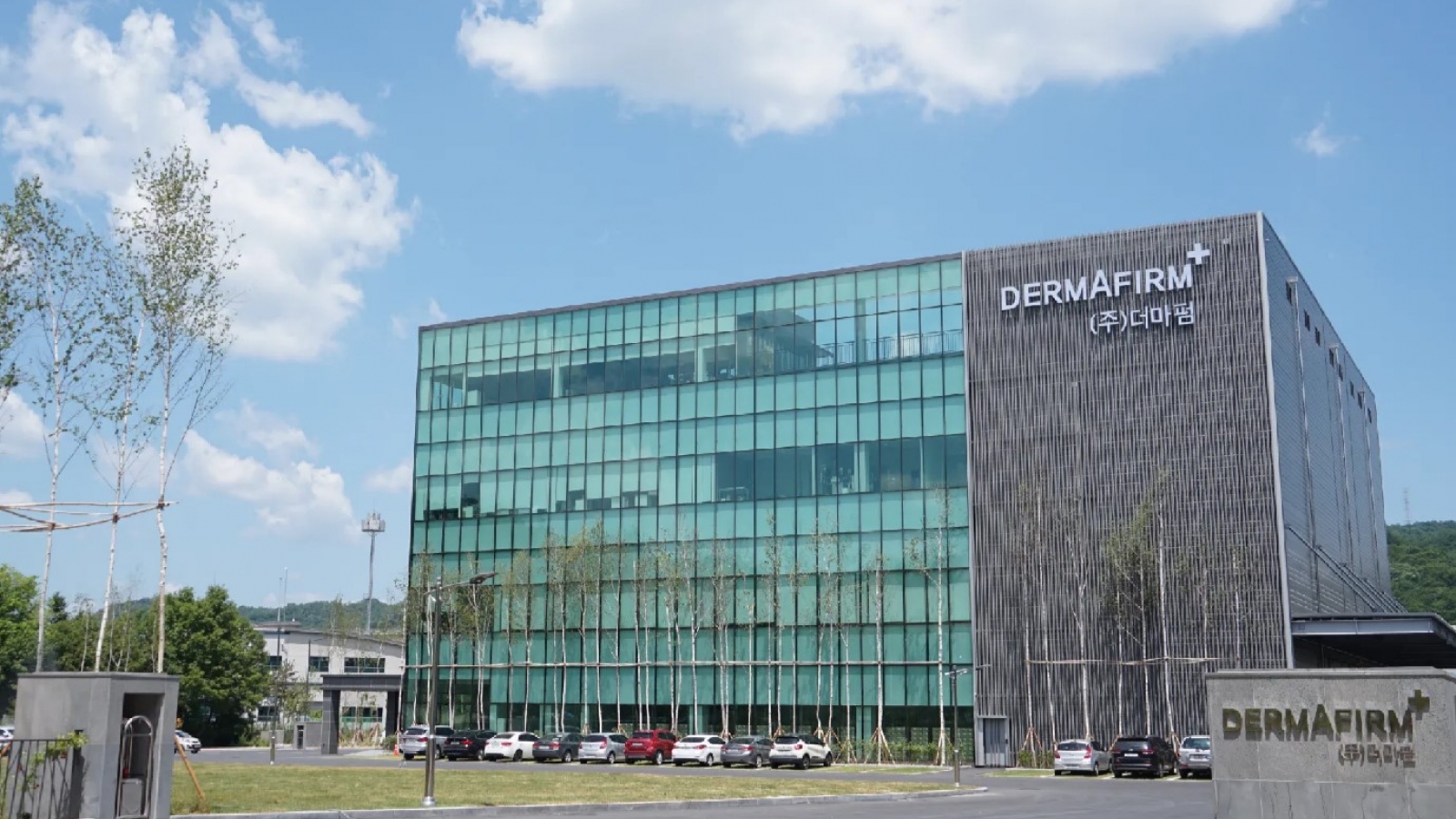 Dermafirm và 24 năm xây dựng hệ sinh thái mỹ phẩm khoa học tại Việt Nam