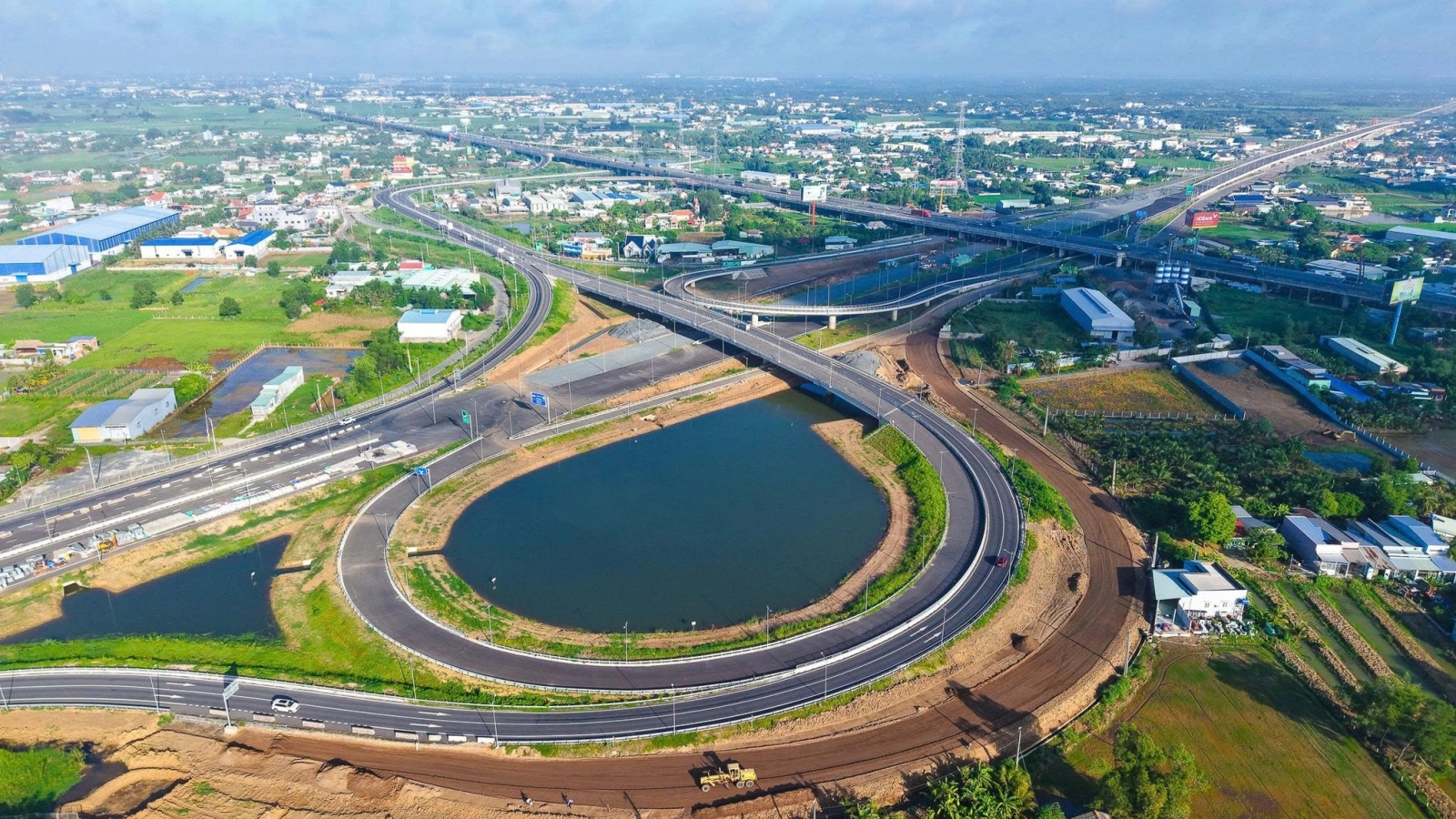 Nghị quyết số 27-NQ/TW: Phát triển hạ tầng liên vùng