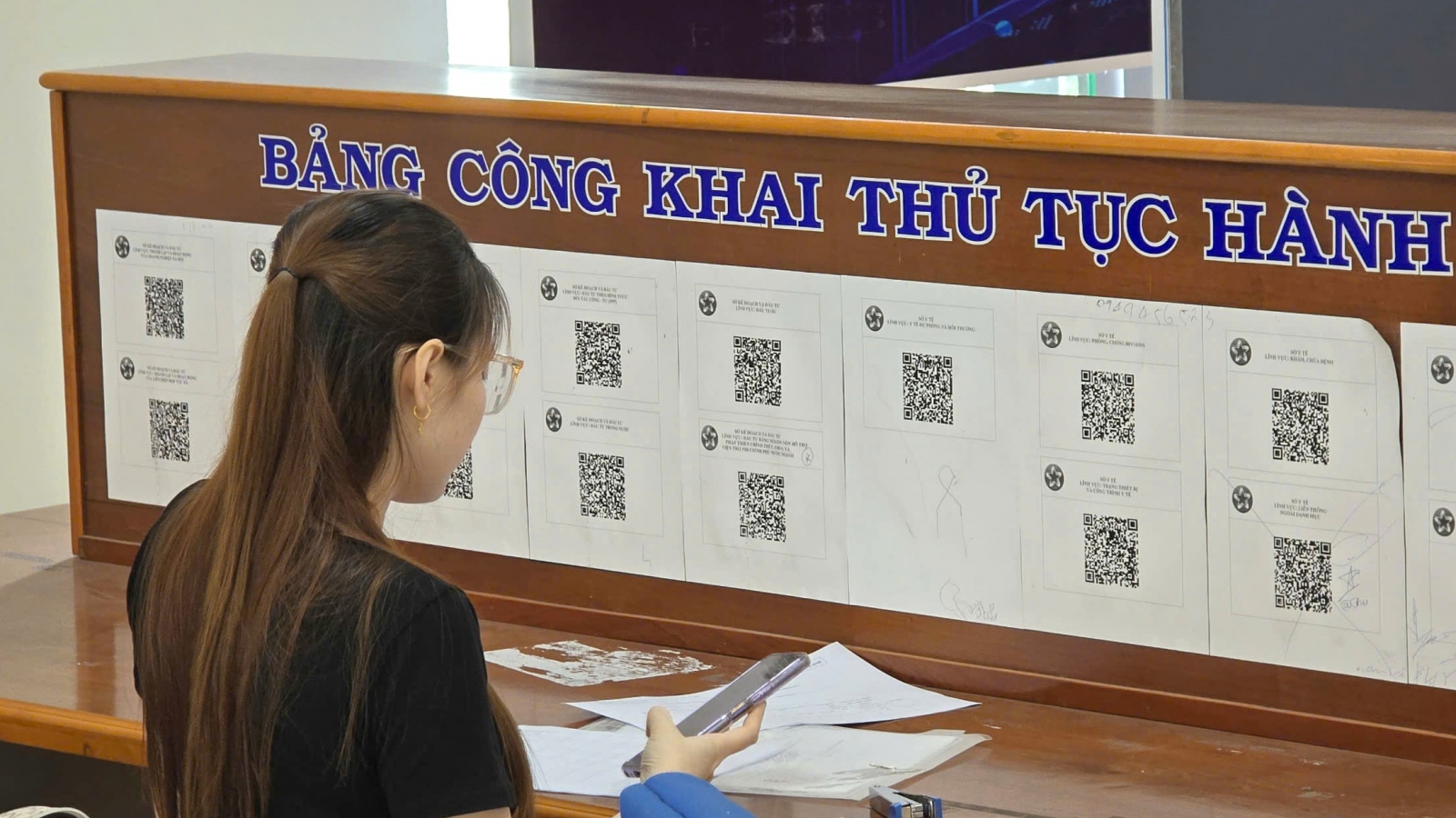 Cà Mau hỗ trợ 14 triệu đồng/năm cho cán bộ làm việc tại bộ phận một cửa