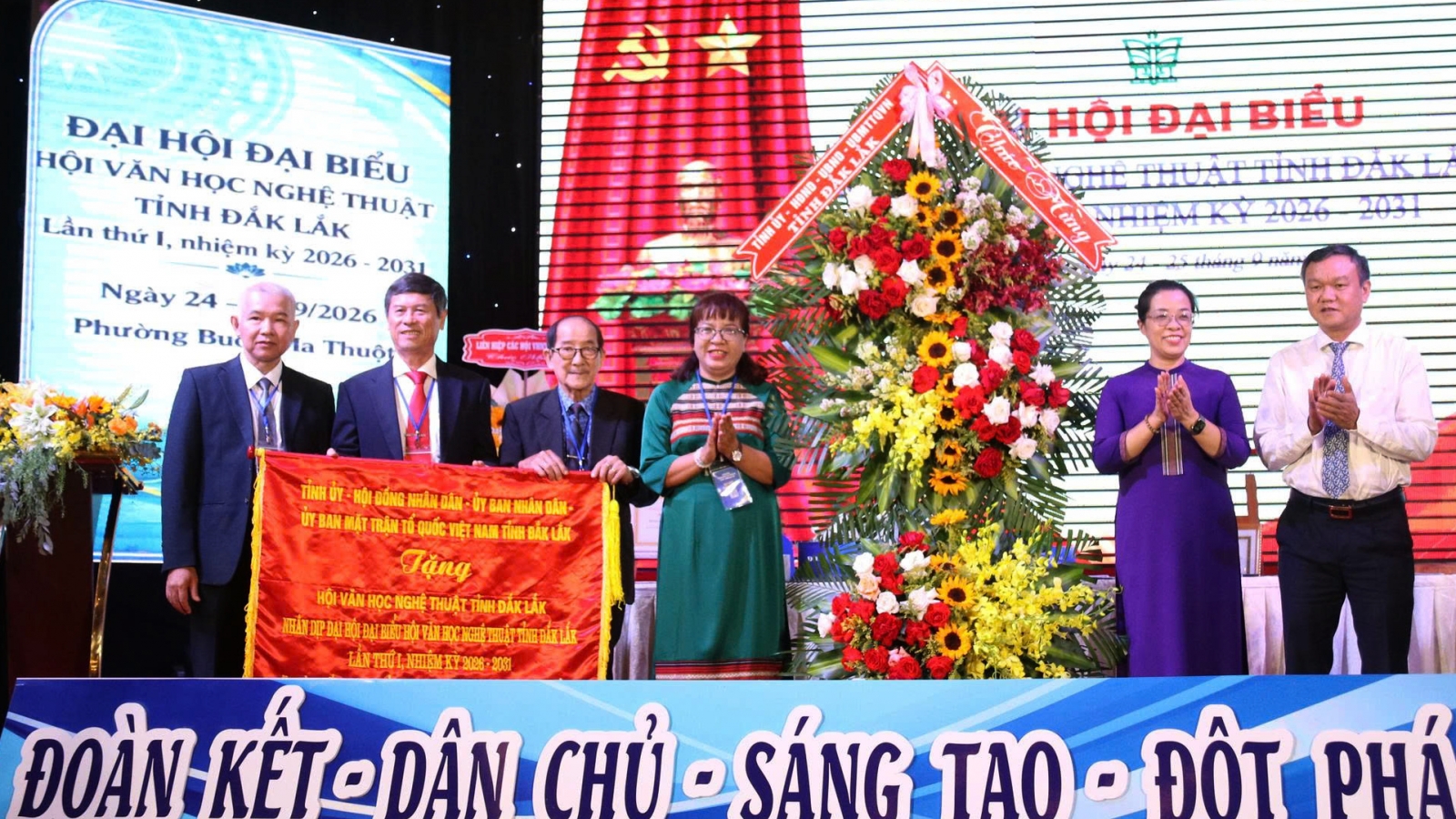 Đắk Lắk: Nối biển với cao nguyên, nâng tầm tác phẩm văn học nghệ thuật