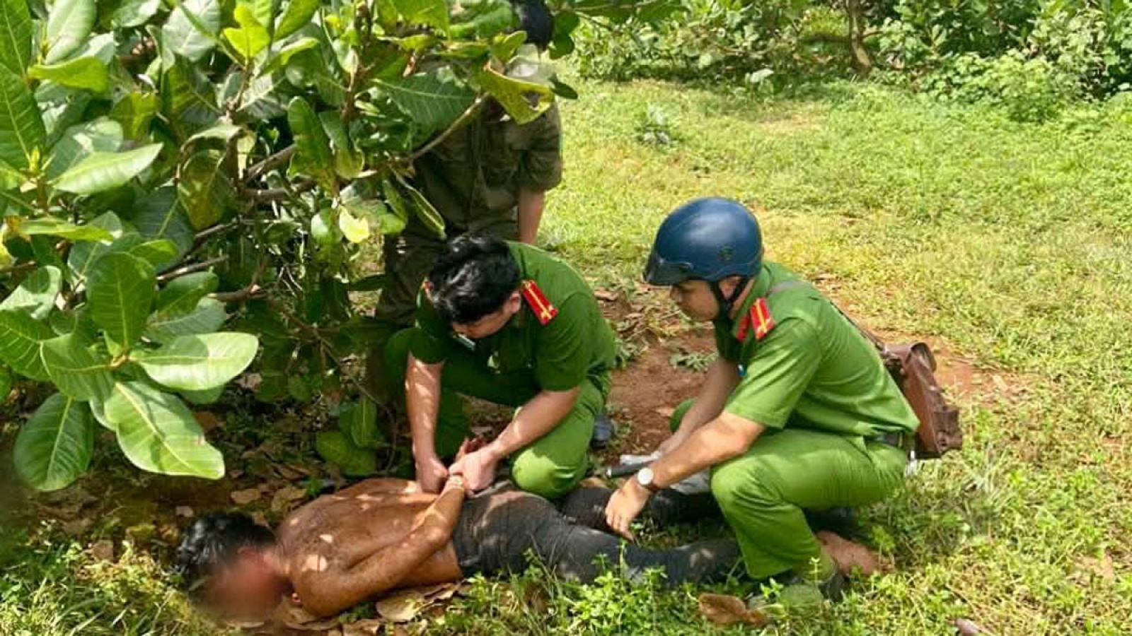 Đồng Nai: Tức giận vì bị la mắng, con riêng dùng dao tấn công cha dượng