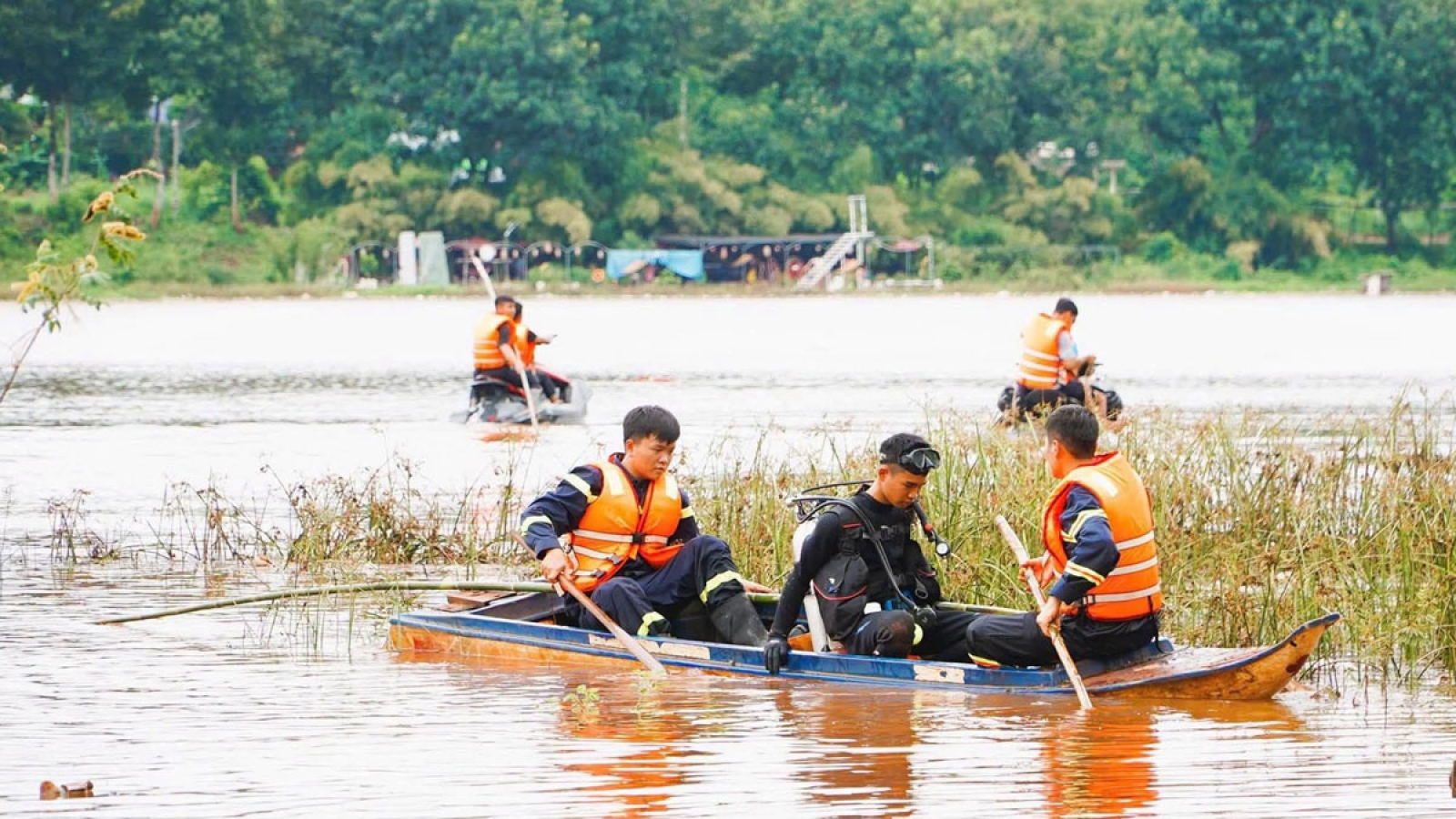 Đã thấy thi thể người phụ nữ bị nước cuốn trôi cùng ô tô ở Đồng Nai
