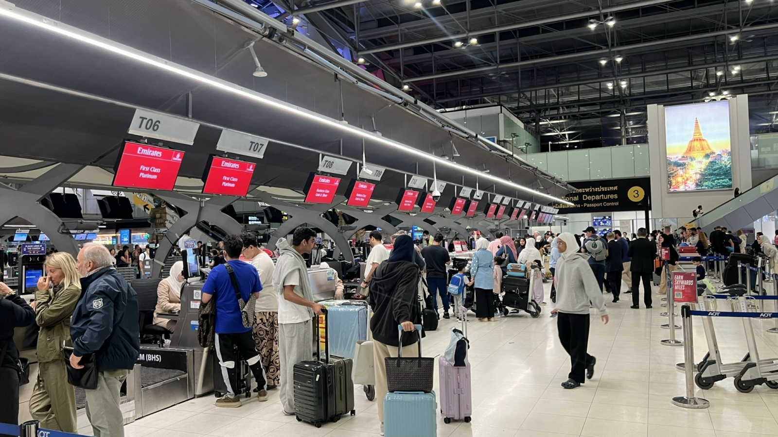 Thái Lan siết visa, giảm thời gian lưu trú còn 30 ngày