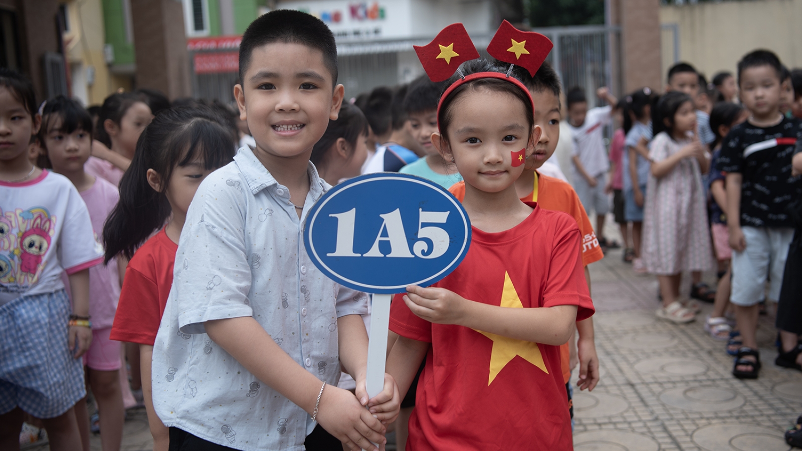 Trường học Hà Nội rộn ràng trước năm học mới sau sáp nhập