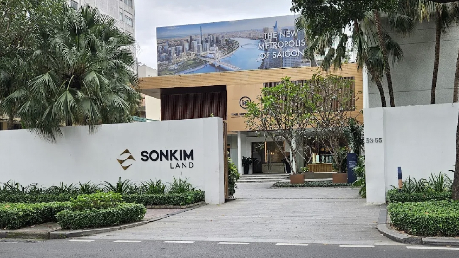 Bị phạt vì bán 136 căn hộ cho sở hữu nước ngoài, SonKim Land nói chỉ nằm ở “thủ tục hành chính”!?