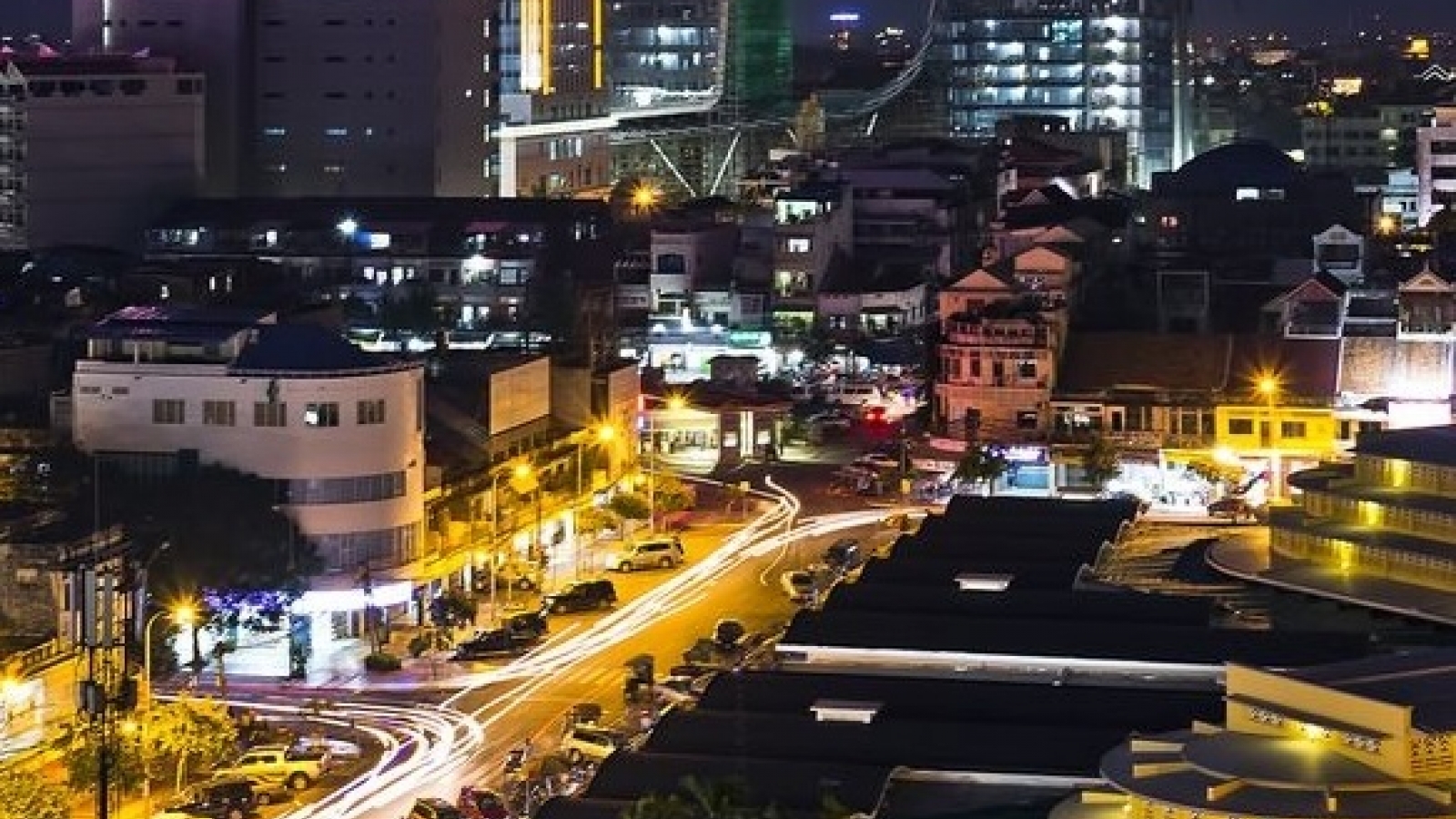 IMF hạ dự báo tăng trưởng năm 2026 của Campuchia xuống còn 3%