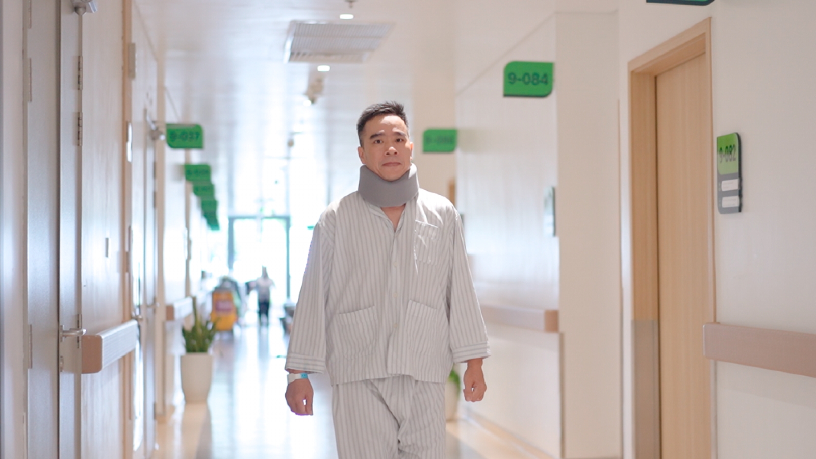 Mổ cột sống cổ đường trước điều trị căn nguyên thoái hóa cột sống cổ đa tầng