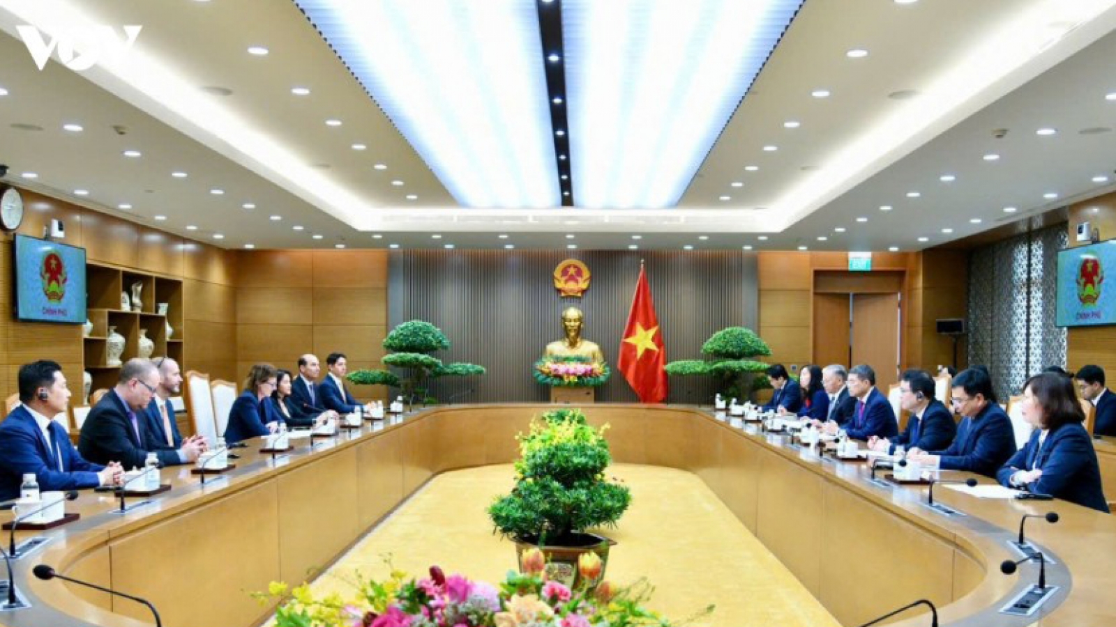 FTSE Russell pledges comprehensive support for Vietnam's capital market development